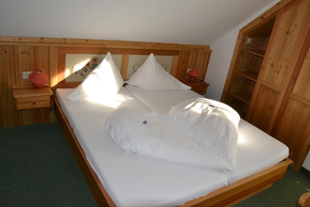 Pension Marienhof Hermagor-Pressegger See Habitación foto